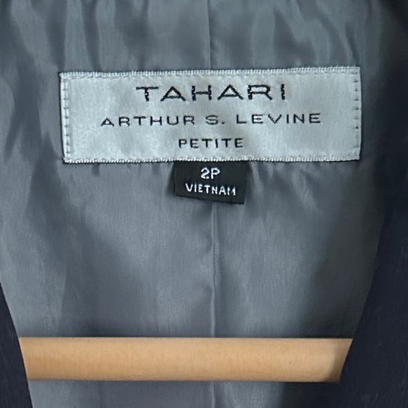TAHARI ASL NAVY RAYON FITTER SHORT BUTTONED BLAZER XS - Picture 4 of 9